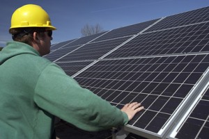 Sustainability Forum Reveals Benefits of Solar Installation Training